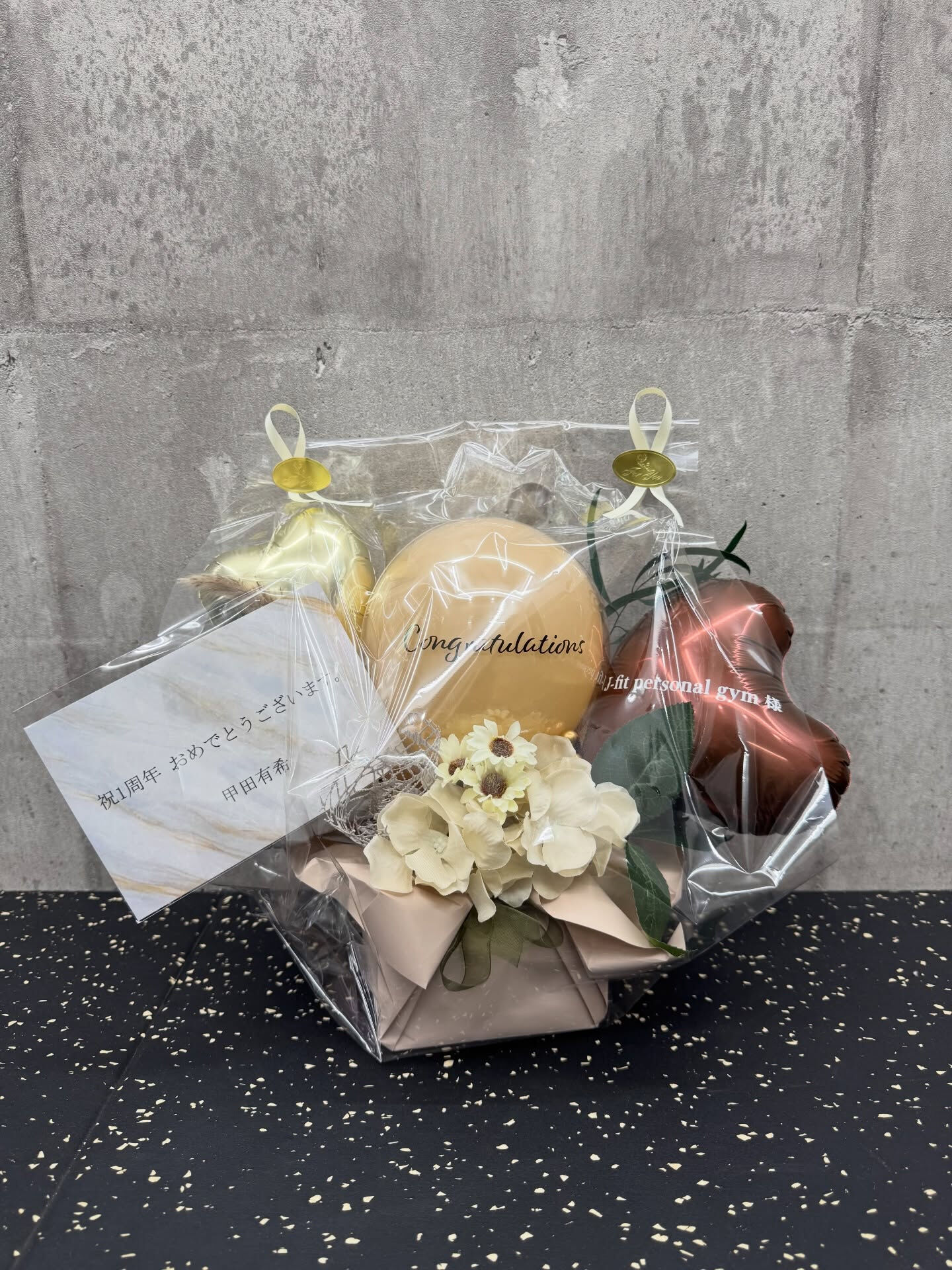 J-fit personal gymがオープンして1年になり